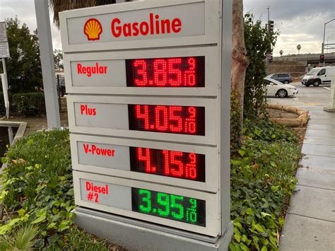 Gas prices hit New Year's high in San Diego County: What's in store for 2024